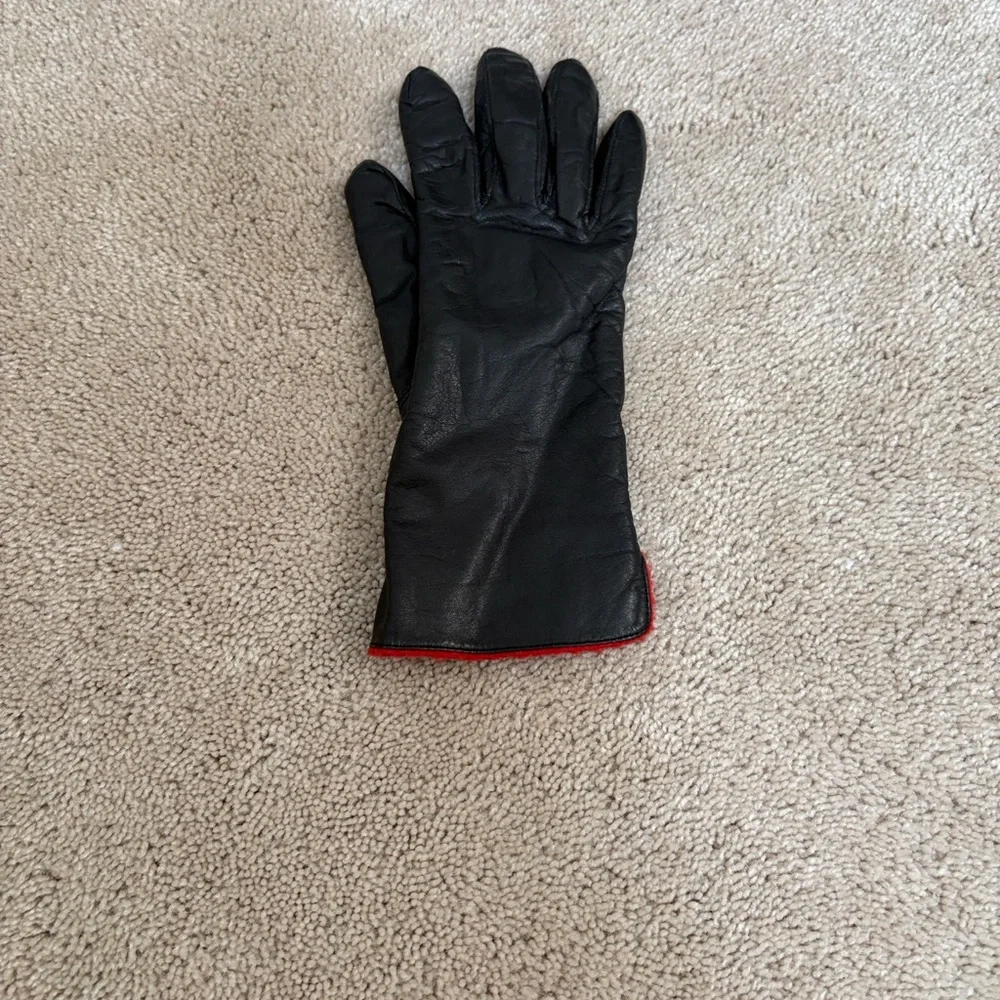 Black Leather Gloves